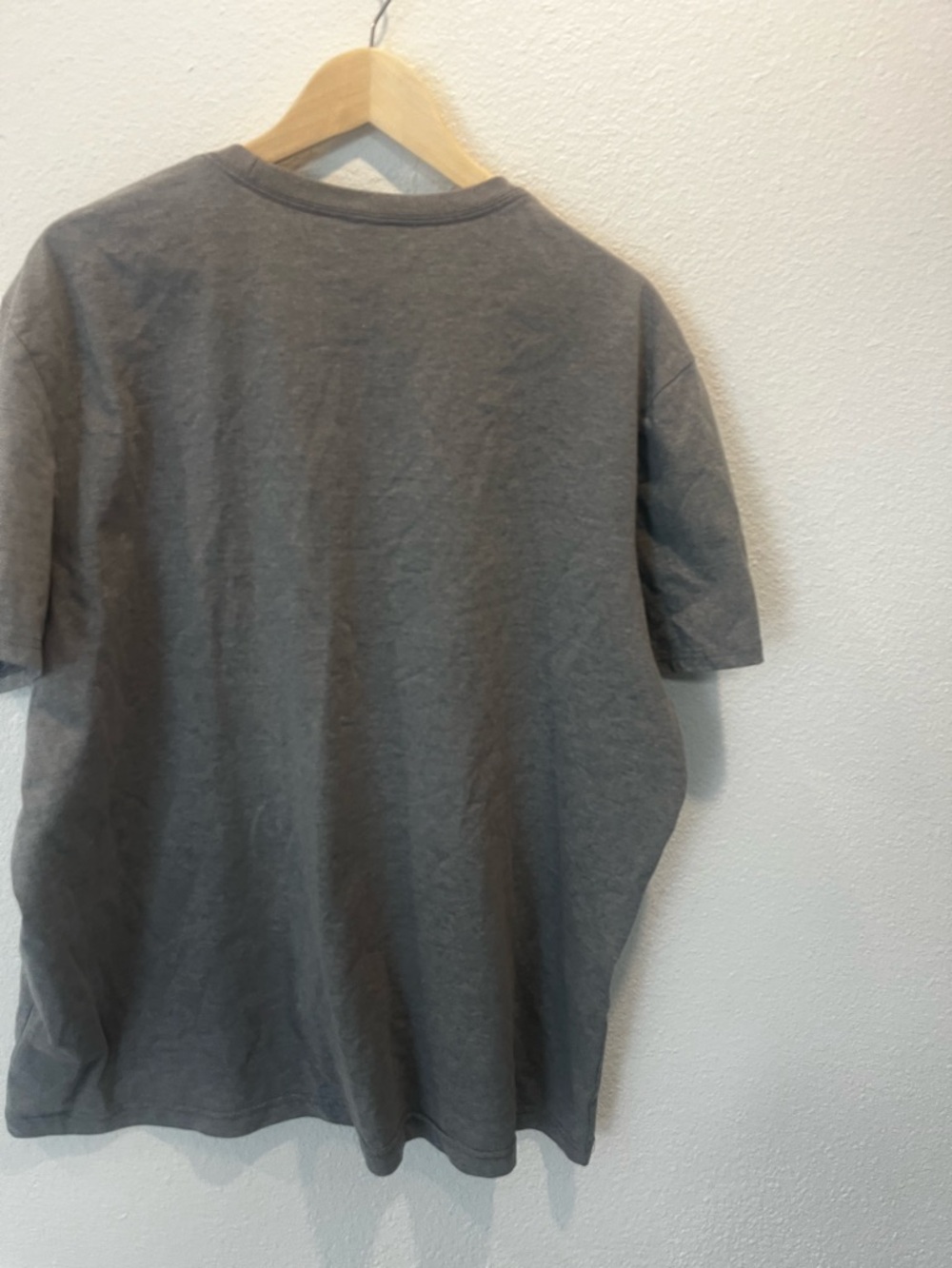 Harley-Davidson Gray Short Sleeve Skull Tee with Black Print - Picture 5 of 9
